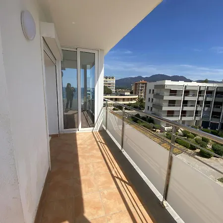 Ibr-miramar 25 Apartment *